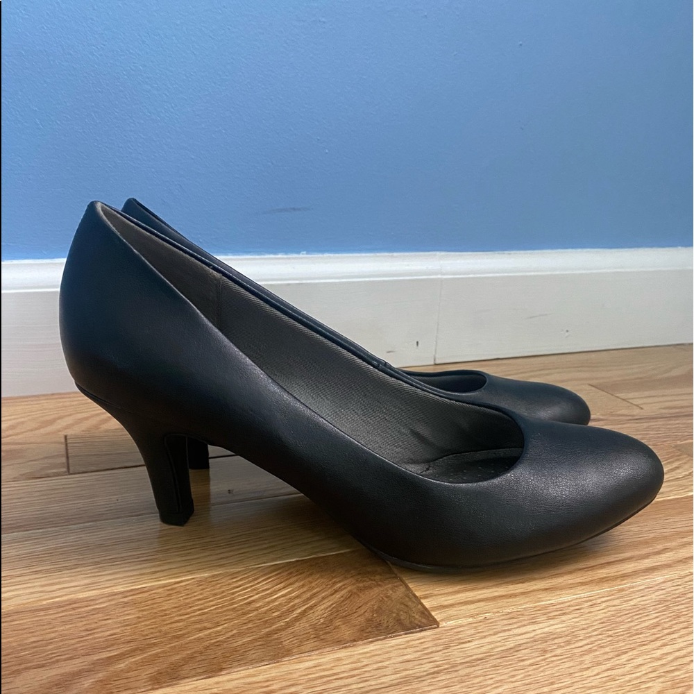 Black heels